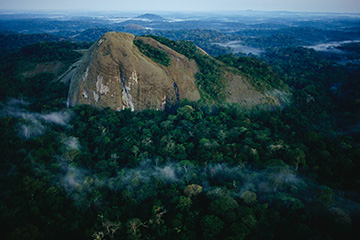 加蓬梅坎博机场三字代码(MKB),梅坎博机场(Mekambo airport)四字码,加蓬机场三字码查询